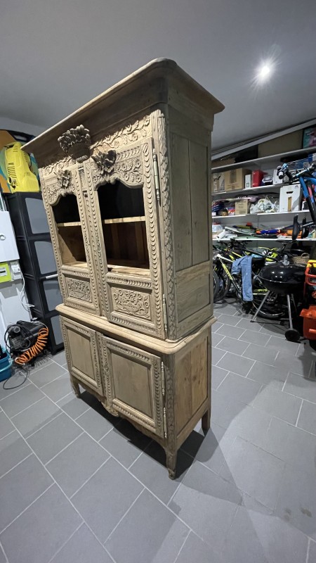 Aérogommage d’un meuble à Isneauville proche Rouen en Seine-Maritime